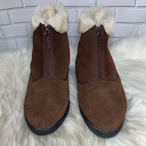 totes Brown Suede Lined Zip Front Booties Sz 9 - Picture 2 of 6